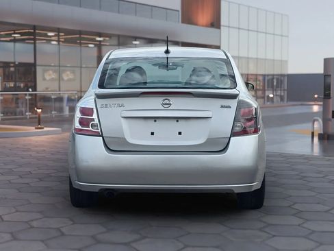 Used 2012 Nissan Sentra 2.0 SR w/ Special Edition Pkg image 6