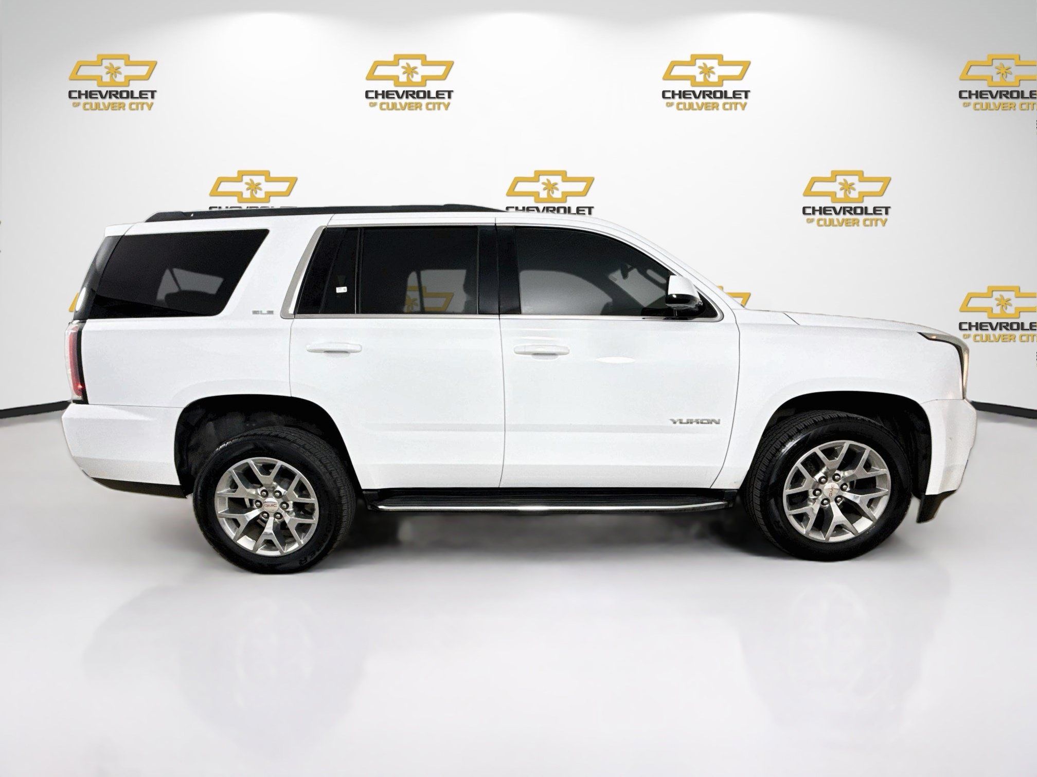 Used 2019 GMC Yukon SLE w/ SLE Value Package RWD image 9