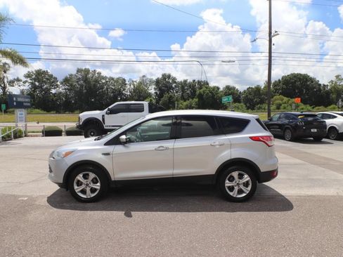 Used 2015 Ford Escape SE FWD image 8