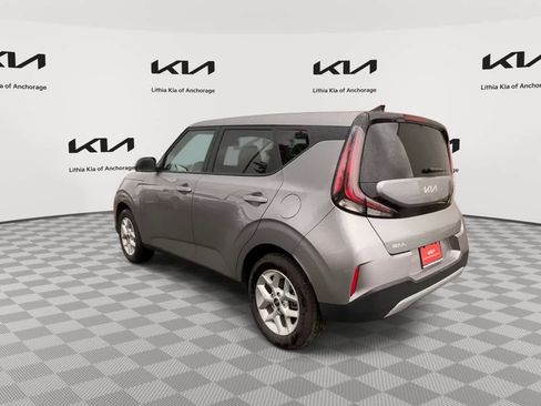 Certified 2025 Kia Soul LX w/ LX Technology Package FWD image 6