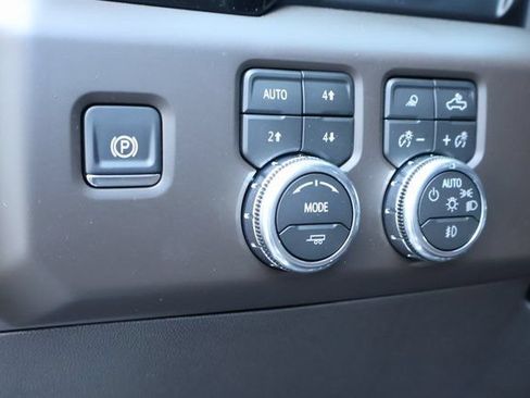 New 2026 GMC Sierra 1500 Denali w/ Technology Package AWD/4WD image 21