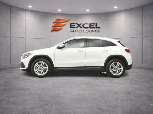 Used 2022 Mercedes-Benz GLA 250 4MATIC w/ Premium Package Lite image 48