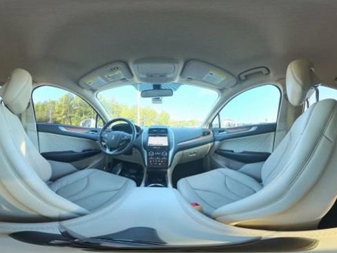 Used 2019 Lincoln MKC Select w/ Select Plus Package FWD image 32