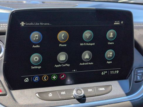 Used 2025 Chevrolet Blazer LT FWD image 14