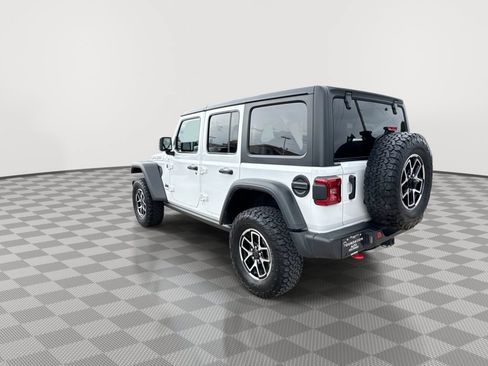 Used 2024 Jeep Wrangler Unlimited Rubicon AWD/4WD image 8