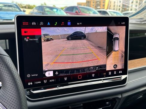 New 2026 Volkswagen Tiguan SEL R-Line AWD/4WD image 17