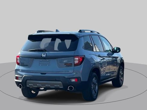 Used 2022 Honda Passport TrailSport image 2