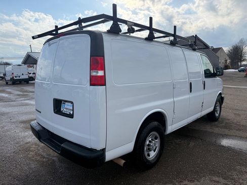 Used 2020 Chevrolet Express 2500 w/ Driver Convenience Package image 8