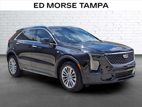 Used 2024 Cadillac XT4 Premium Luxury FWD image 5