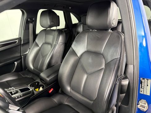 Used 2019 Porsche Macan w/ Premium Package Plus image 13