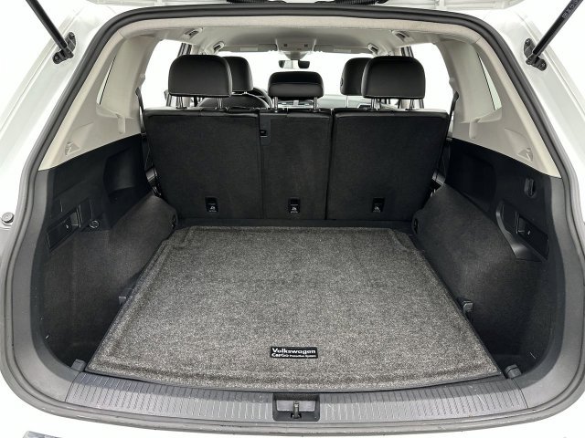 Used 2023 Volkswagen Tiguan SE AWD/4WD image 22