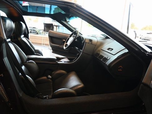 Used 1993 Chevrolet Corvette Coupe image 15