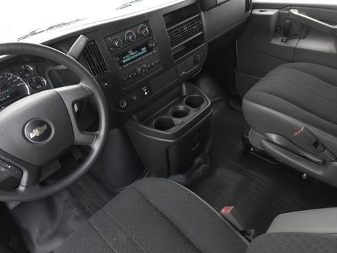 Used 2024 Chevrolet Express 2500 w/ Driver Convenience Package image 12