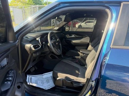 Used 2021 Chevrolet TrailBlazer LS FWD image 10