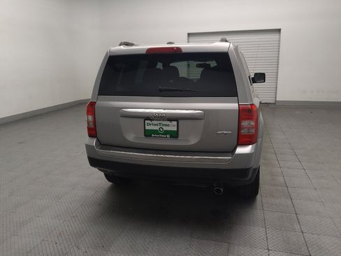 Used 2016 Jeep Patriot High Altitude FWD image 7