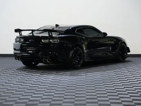 Used 2020 Chevrolet Camaro ZL1 RWD image 6