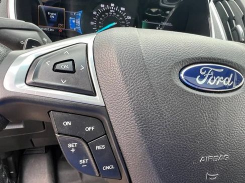 Used 2017 Ford Edge Titanium w/ Equipment Group 301A AWD/4WD image 29