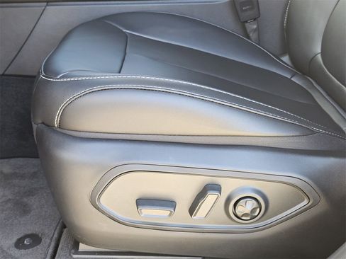 New 2025 Jeep Grand Cherokee L Limited image 25