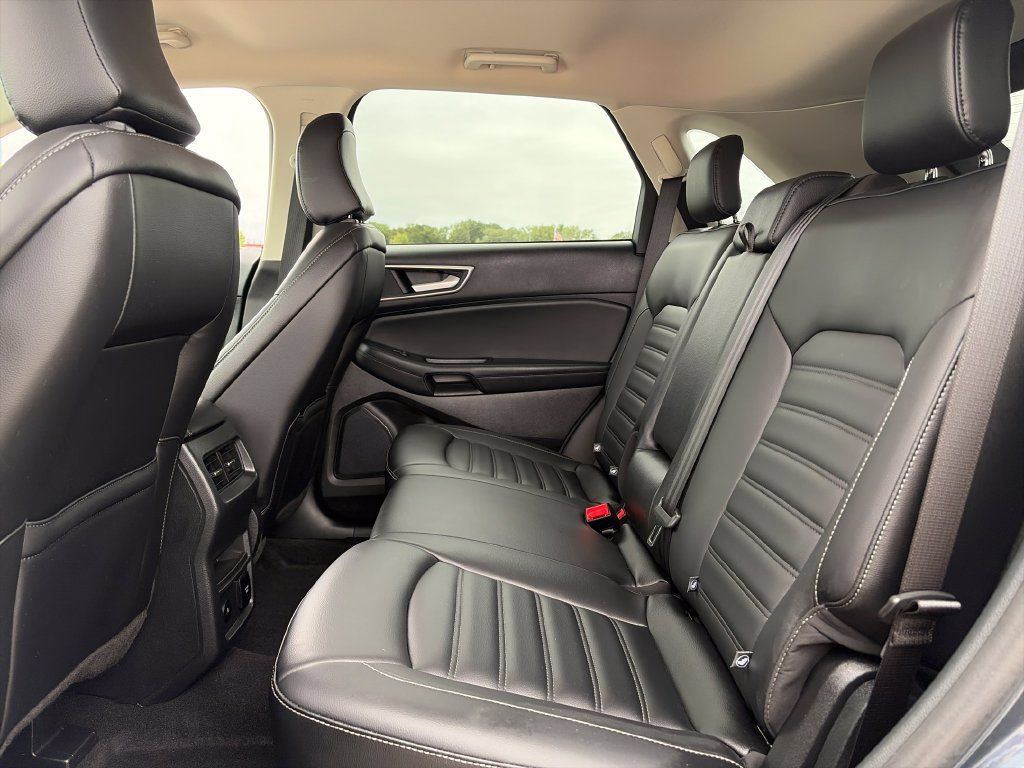 Used 2024 Ford Edge SEL w/ Convenience Package AWD/4WD image 29