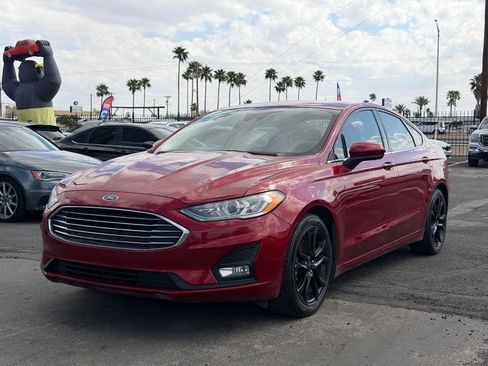 Used 2019 Ford Fusion SE w/ Equipment Group 151A FWD image 1