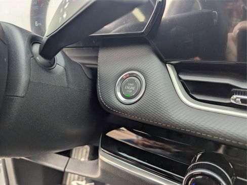 New 2026 Chevrolet Equinox LT w/ Convenience Package II image 14