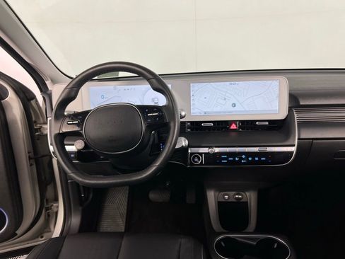 Used 2023 Hyundai Ioniq 5 SEL image 14