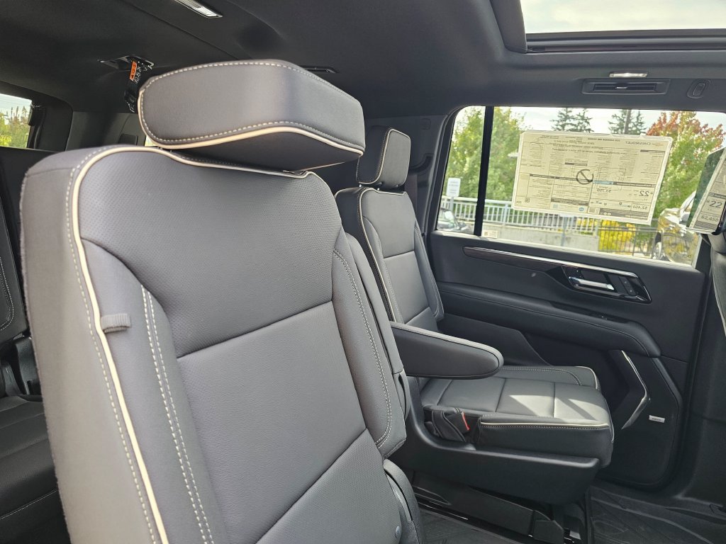 New 2026 Chevrolet Suburban Premier AWD/4WD image 13