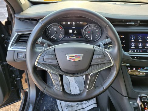 Used 2022 Cadillac XT5 Sportv w/ Technology Package image 22