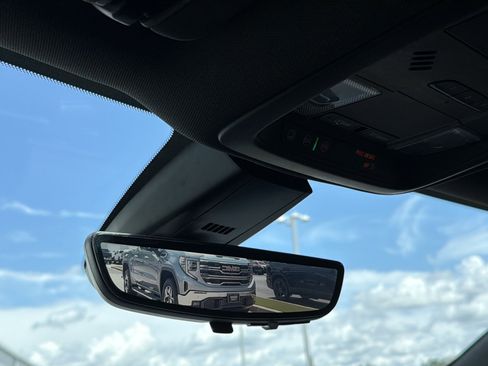 Used 2021 Chevrolet Blazer RS w/ Enhanced Convenience Package FWD image 13
