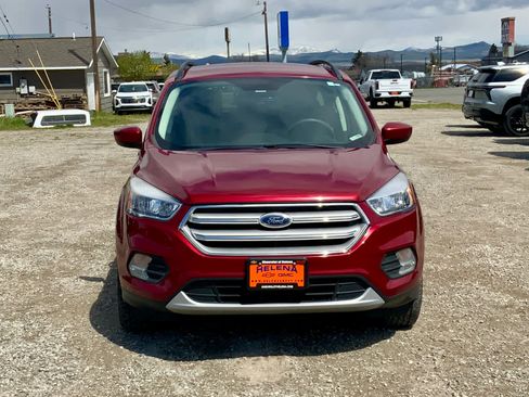 Used 2018 Ford Escape SE w/ SE Sync 3 Package AWD/4WD image 8