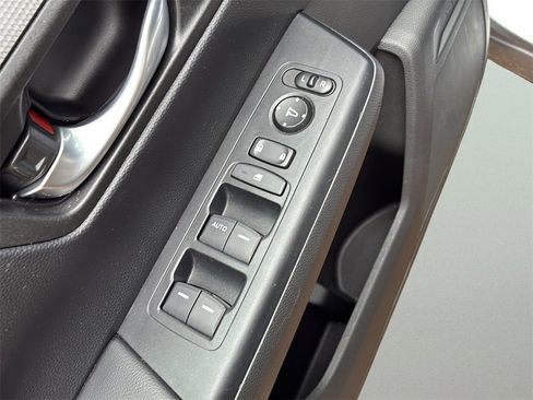 Used 2023 Honda CR-V LX image 42