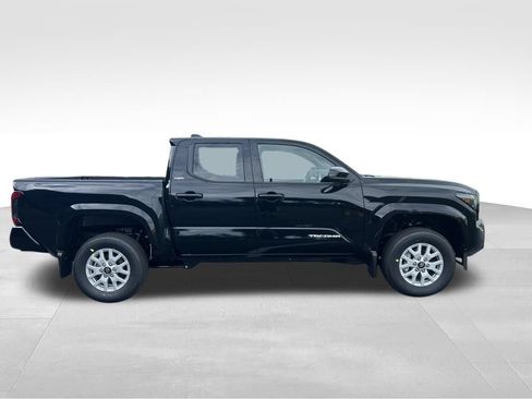 New 2026 Toyota Tacoma SR5 AWD/4WD image 6