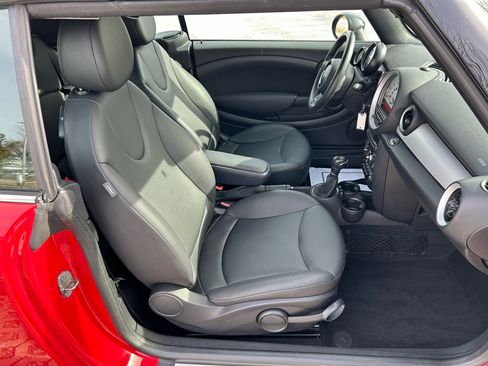 Used 2013 MINI Cooper Convertible image 15