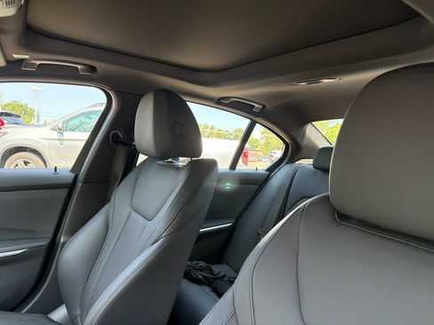 Used 2019 BMW 330i xDrive Sedan w/ Convenience Package AWD/4WD image 9