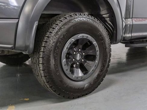 Used 2018 Ford F150 Raptor w/ Equipment Group 802A Luxury image 47