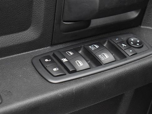 Used 2020 RAM 3500 Tradesman w/ Chrome Appearance Group image 10