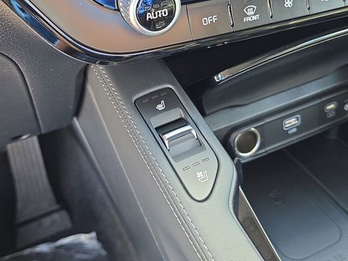 New 2025 Kia Telluride EX image 30