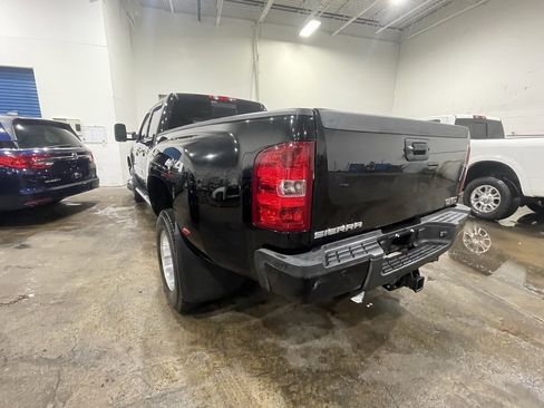 Used 2013 GMC Sierra 3500 Denali image 4