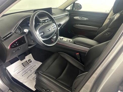 Used 2024 Genesis GV70 2.5T w/ Advanced Package AWD/4WD image 17