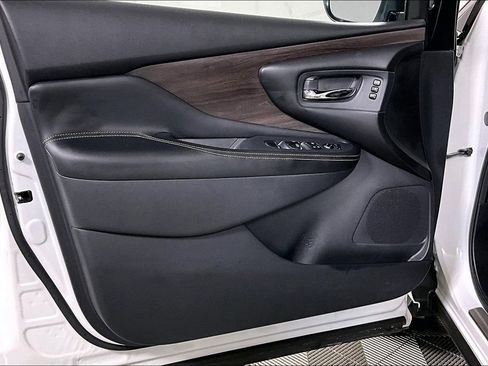 Used 2024 Nissan Murano Platinum w/ Cargo Package image 23