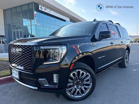 Used 2023 GMC Yukon XL Denali Ultimate AWD/4WD image 1