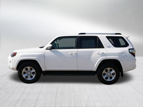 Certified 2024 Toyota 4Runner SR5 Premium image 5
