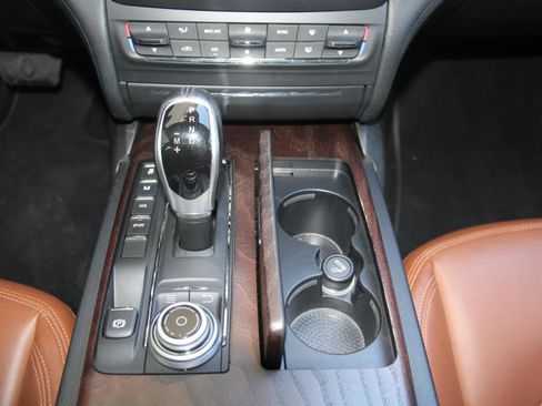 Used 2018 Maserati Ghibli image 16