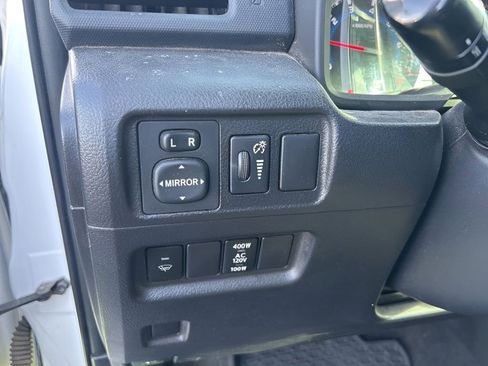 Used 2014 Toyota 4Runner SR5 image 22