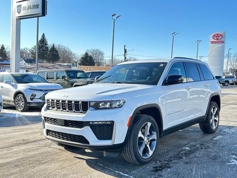 New 2026 Jeep Grand Cherokee Limited AWD/4WD image 5