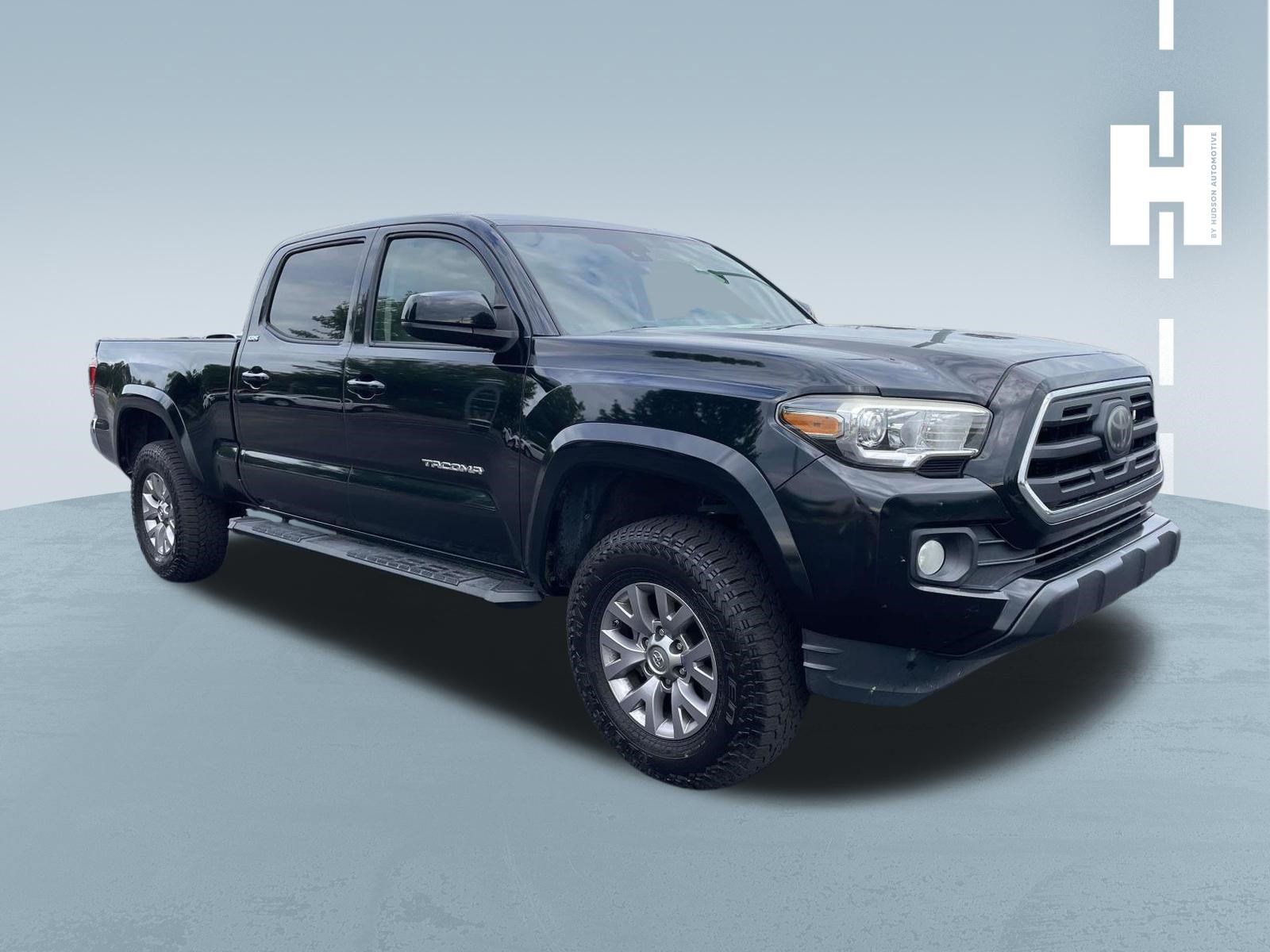 Used 2018 Toyota Tacoma SR5 RWD image 1