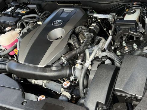 Used 2020 Lexus RC 300 w/ Accessory Package image 31