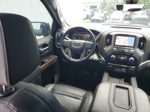 Used 2021 GMC Sierra 1500 Denali w/ Technology Package RWD image 14