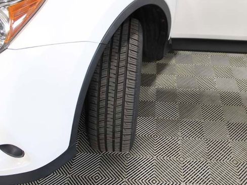 Used 2015 Toyota RAV4 LE AWD/4WD image 16