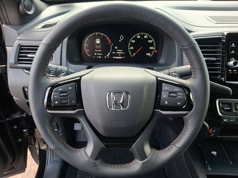 Certified 2025 Honda Ridgeline Black Edition image 26
